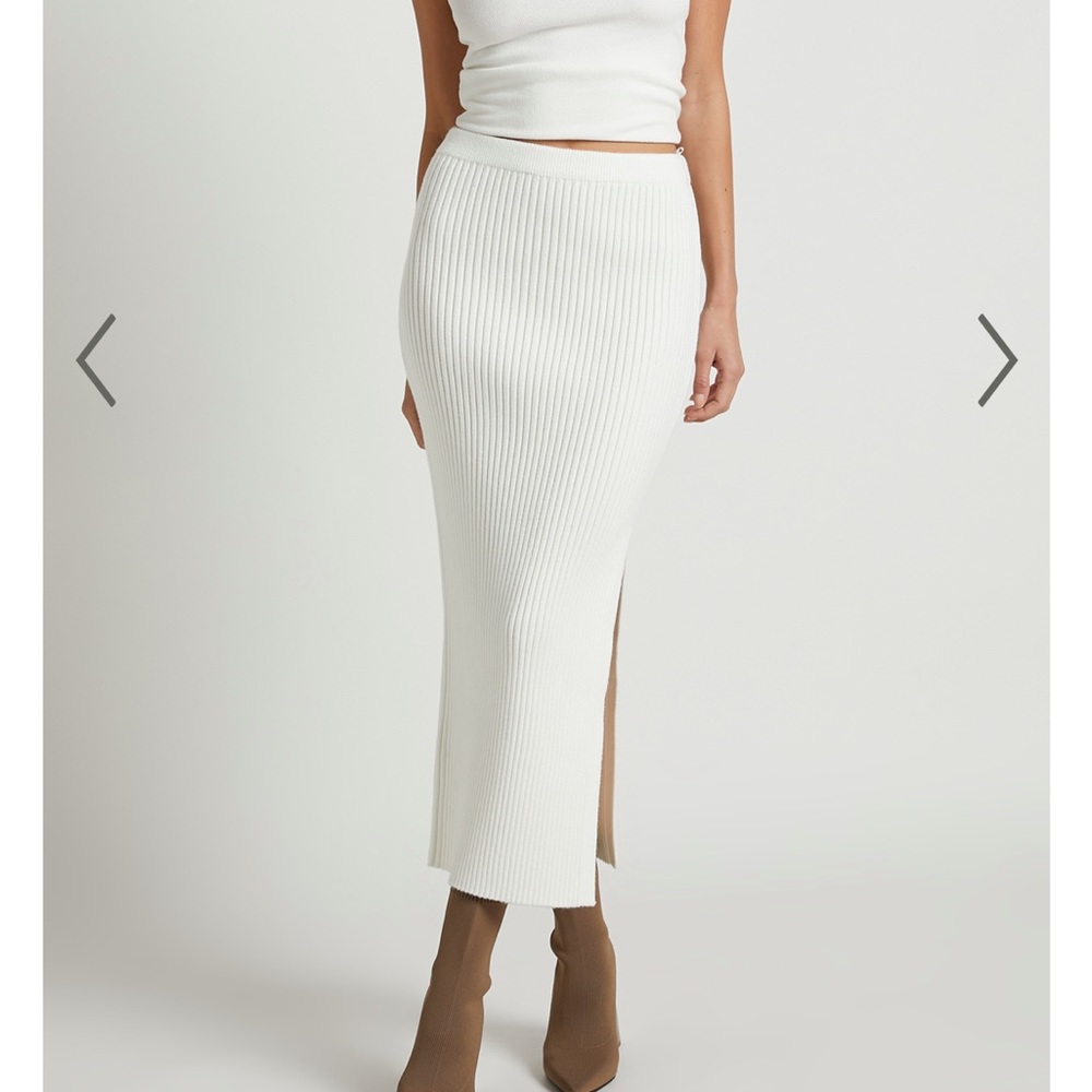ANDALUCIA RIBBED SIDE SPLIT MIDI SKIRT IN BLUE Showpo.